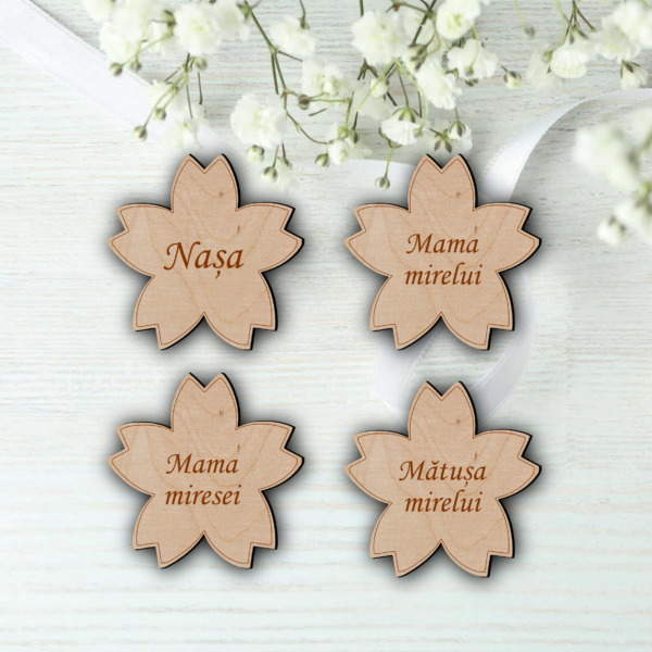 Cocarde Personalizate Lemn, Insigne Nunta, Floare