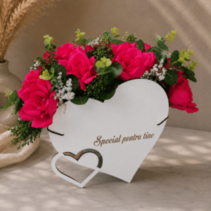 Aranjament Floral in Cutie Inimă cu Trandafiri Roșii Hartie Floristica