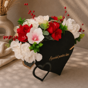 Aranjament Floral în Cutie Inimă, Flori din Hârtie, Culoare Vișiniu