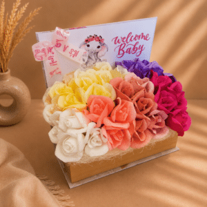 Alternative view of Aranjament Floral Baby Shower în Cutie Tip Carte – Cadou pentru Proaspăta Mămică de Fetiță