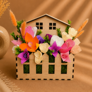 Aranjament Floral în Cutie Tip Căsuță din Lemn – Flori din Hârtie, Cadou Aniversare