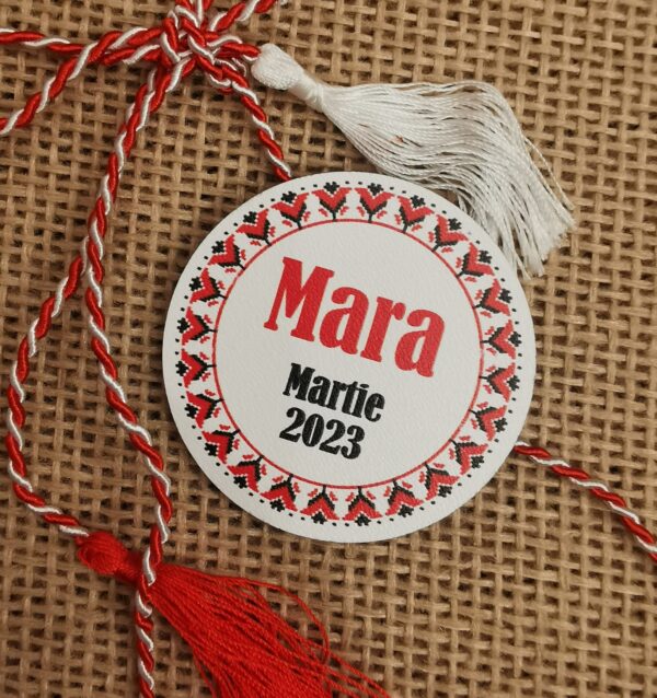 Martisoare/Brose personalizate cu nume sau logo, model traditional