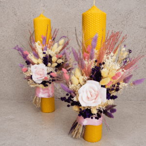 Alternative view of Set 2 Lumânări Nuntă Tip Fagure cu Trandafir si Flori Uscate