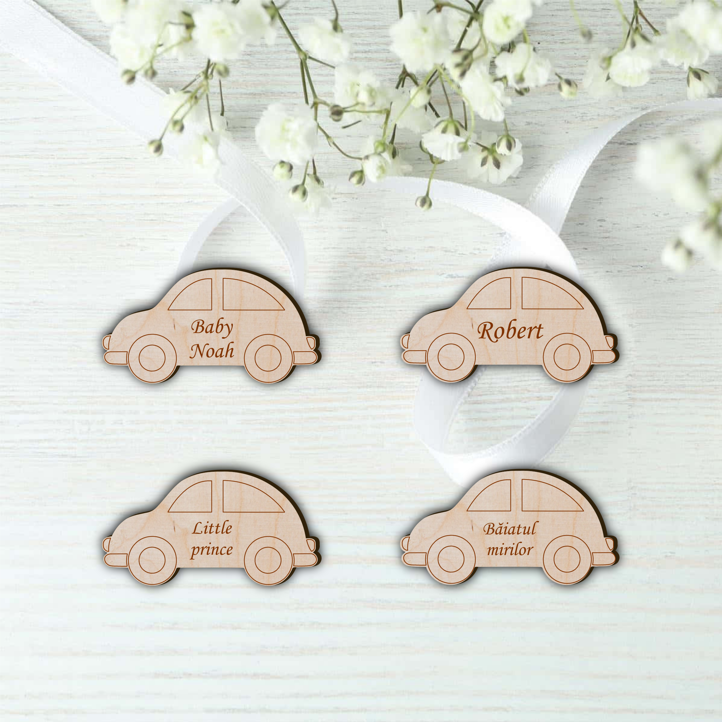 Cocarde Personalizate Lemn, Insigne Nunta/Botez, Masinuta