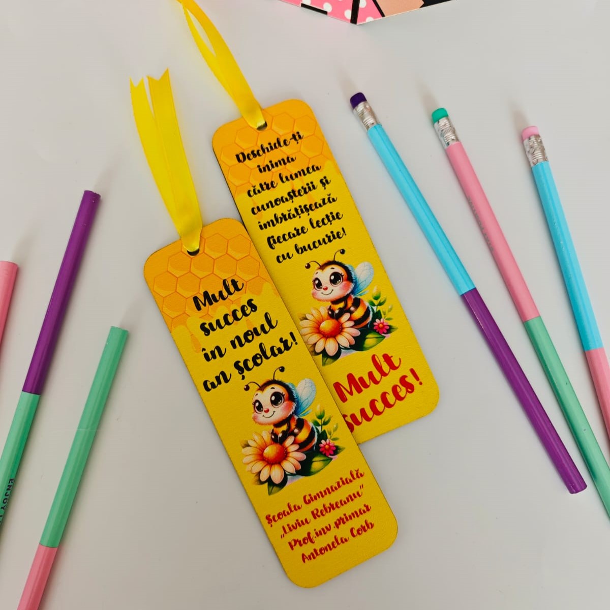 Semn carte lemn personalizat Grupa Albinutelor